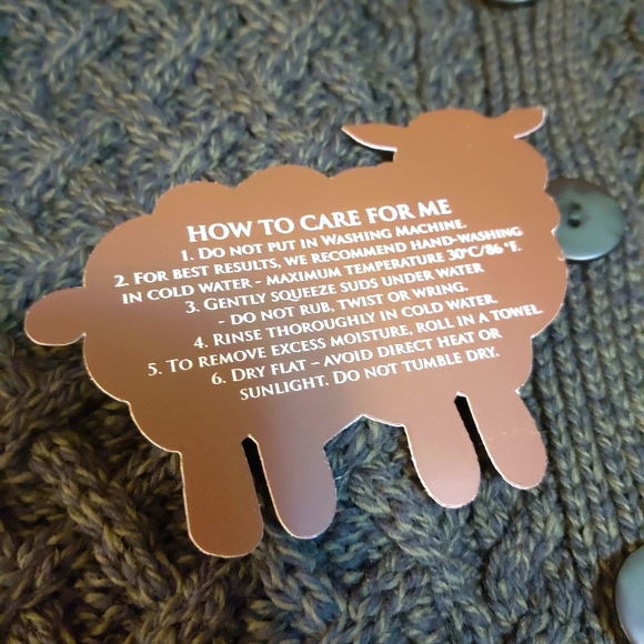 *Sale* NWOT Merino Cross Over Neck Aran Cardigan - Picture 8 of 12